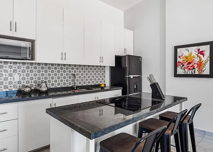 Сasa de vacaciones Morgan Residences 607a @ Boutique With Pool, Gym, Cabo San Lucas